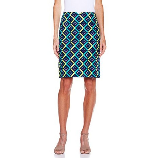 Kalem eteğinizi bu sezon çok favori olan geometrik desenlerden de seçebilirsiniz, özellikle renkli olanlar çok revaçta olacak