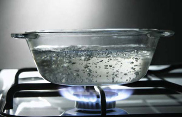 Yarım saat içerisinde vücudunuz 1,8 litre suyu kaynatmaya yetecek miktarda ısı üretebilir. -