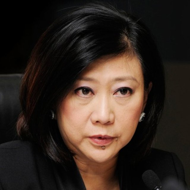 74) Chua Sock Koong -  - Görevi: SingTel CEO'su  -  - Yaşı: 57 -  - Ülkesi: Singapur
