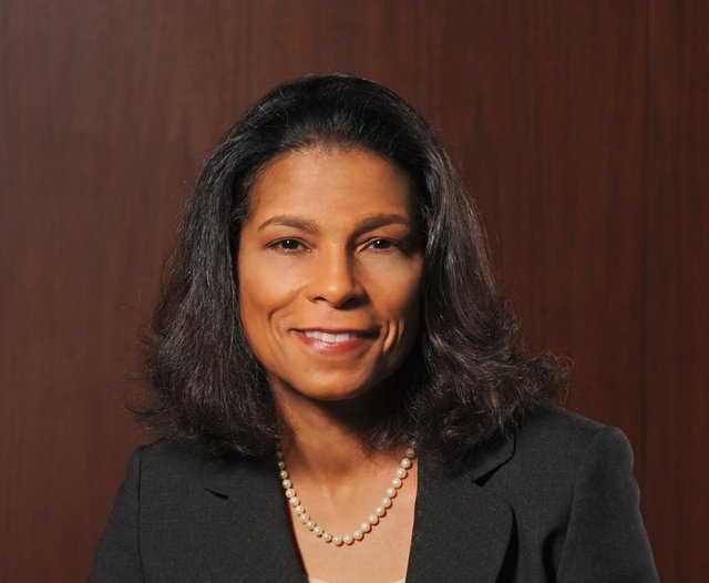 88) Risa Lavizzo-Mourey -  - Görevi: Robert Wood Johnson Fonu Yönetim Kurulu Başkanı ve CEO'su  -  - Yaşı: 59 -  - Ülkesi: ABD