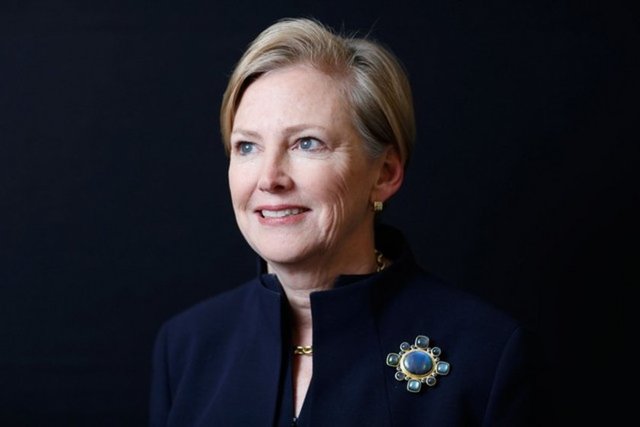 31) Ellen Kullman -  - Görevi: EI du Pont de Nemours CEO'su -  - Yaşı: 58 -  - Ülkesi: ABD