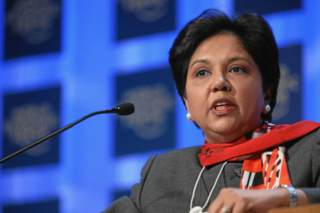 13) Indra Nooyi -  - Görevi: PepsiCo CEO'su -  - Yaşı: 52  -  - Ülkesi: ABD