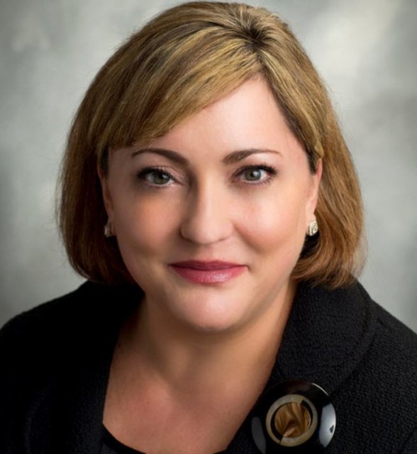 37) Renee James -  - Görevi: Intel Başkanı  -  - Yaşı: 49 -  - Ülkesi: ABD