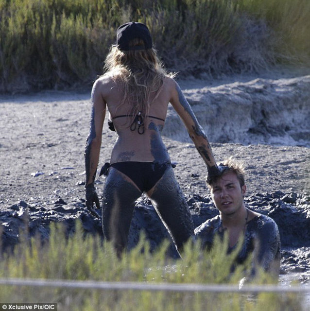 Ann Kathrin Brommel - Mario Gotze