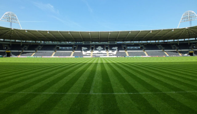 Gençlik ve Spor Bakanlığı tarafından yapımı süren stadyumlardaki çalışmalar büyük bir hızla ilerliyor. İşte Türkiye'de proje ve yapım aşamasında olan statlar...