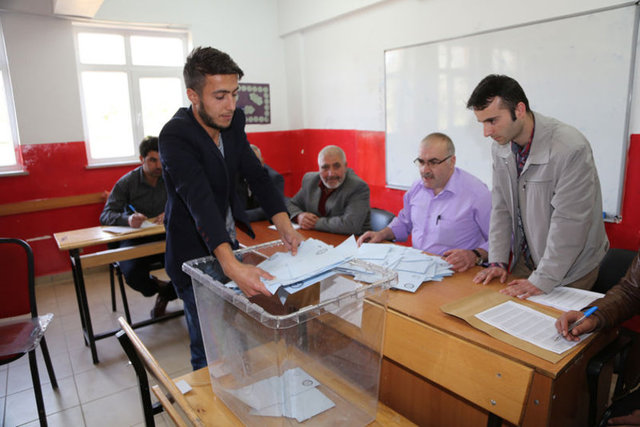 1637 seçmenin oy kullandığı Aydıntepe'de 1614 oy geçerli sayıldı.