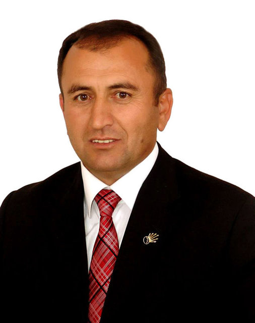 AŞTAVUL - CHP Çorum İl Başkanı Cengiz Atlas, Ortaköy ilçesine bağlı Aştavul beldesinde belediye başkanlığını,  -  - resmi olmayan sonuçlara göre adayları Dursun Uzunca'nın kazandığını bildirdi.