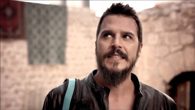 Günsür, taşınma işlemleri bittikten sonra eşi ve çocuklarıyla birlikte tatile gidecek.