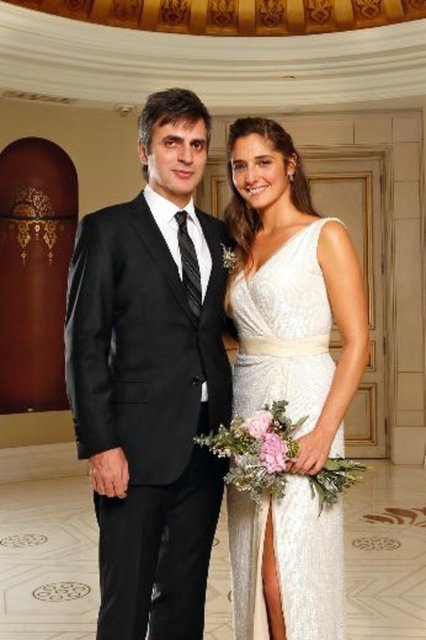 EVLERİ AYIRDILARTeoman ve Ayşe Kaya cephesinden kötü haberler geliyor.