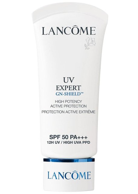 Güneşin zararlarına karşı , 3 kata kadar daha fazla koruma sağlayan Lancome UV Expert SPF 50, nemlendiriyor, kırışıklık oluşumunu engelliyor, güneş lekelerine karşı koruma sağlıyor. Yeni filtre sistemi erken yaşlanma işaretlerine karşı savaşıyor.