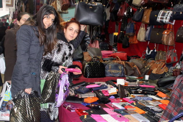 Üsküdar: Cuma Günü Özel Anadolu Sağlık Hastanesi yanında kuruluyor.