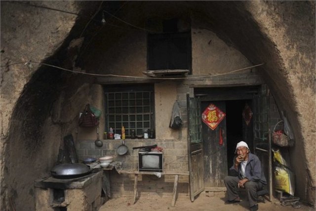 Çin'de 30 milyondan fazla kişi mağaralarda yaşıyor. Bu Suudi Arabistan'ın nüfusundan daha fazla kişi anlamına geliyor.