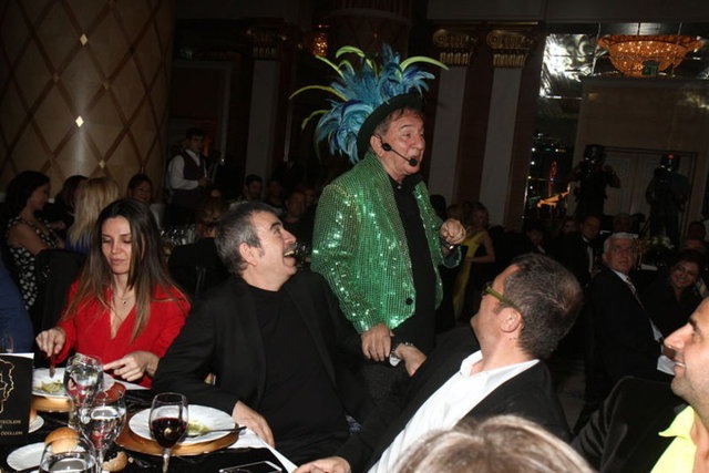 ÜNLÜ İSİMLER TÖRENE KATILDI - Sultanlara layık bir gece oldu! Magazin Gazetecileri Derneği'nin 20. Altın Objektif Ödül Töreni önceki akşam CVK Park Bosphorus Taksim Otel'de yapıldı.  -