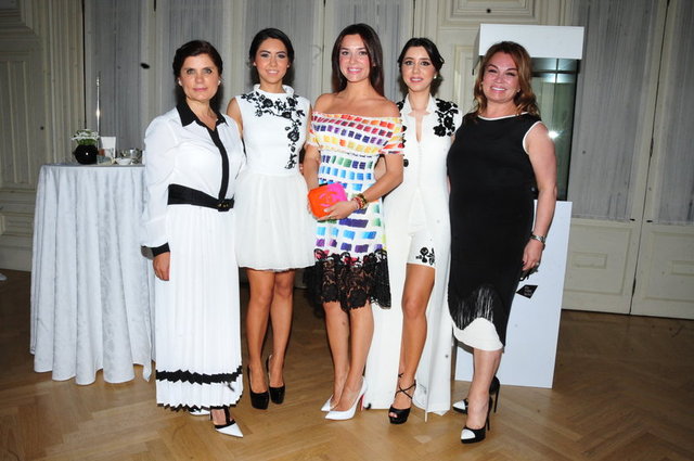 NİLÜFER, DİLA BULUT, TUANA SAVGI, NİDA BULUT, ARZU SAVGI