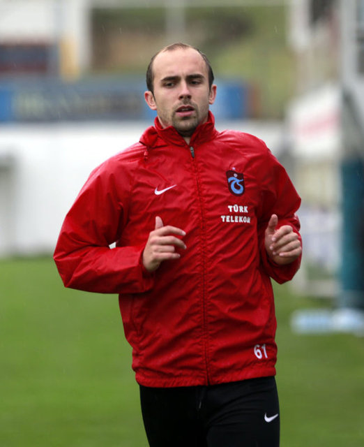 Adrian Mierzejewski - Trabzonspor'dan Al-Nasr'a