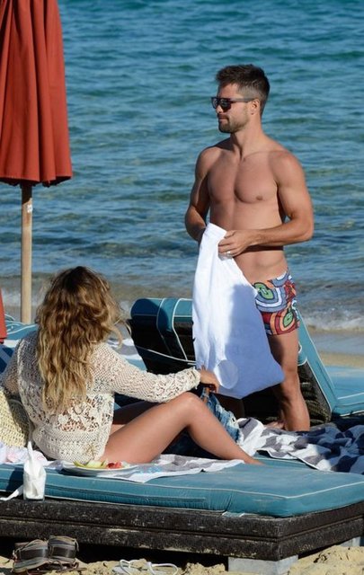 Ribas çifti, İstanbul'a gelmeden önce Yunanistan'ın Mykonos Adası'nda tatil yaptı.