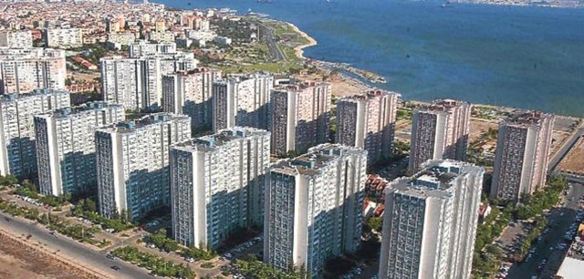 Şehir	İzmir - Bölge	Bayraklı Yeni Kent Merkezi - 2010 (m2 fiyatı)	- - 2013 (m2 fiyatı)	5750 - 2015 (m2 fiyatı)	7000-7500 - 2013-15 Değişim (%)	26 -