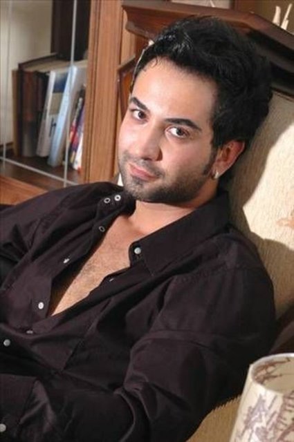 Tan Taşçı -  - Türkan Şoray'la Mürüvetsiz Mürüvet sinema filminde rol aldı.Öğrenciliği zamanında gece klüplerinde ve çeşitli organizasyonlarda sahne aldı. 2005 yazında kendi bestelerinden oluşan 'Rica Ederim' isimli albümü piyasaya çıktı...