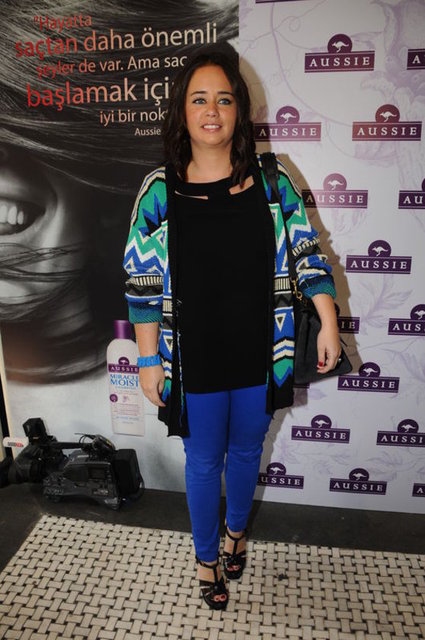 Olayı Instagram hesabından yayınladığı notla duyuran Buse Terim, takipçilerinin ablası için dua etmesini istedi.