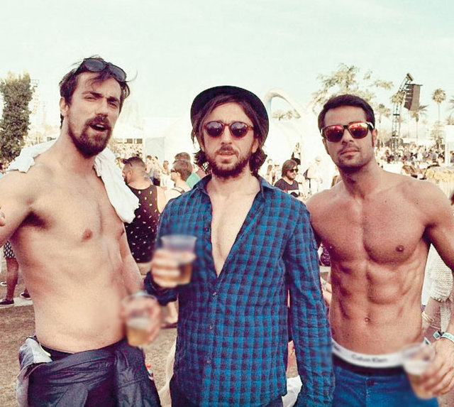 İddiaya göre Çelikkol, mayıs ayında bir grup arkadaşıyla Los Angeles'taki dünyaca ünlü Coachella Festivali'ne gitti.