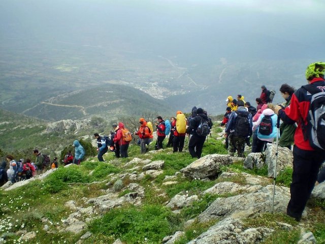 Eğer step seviyorsanız; dağ yürüyüşüne çıkın.  -