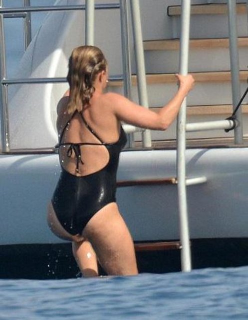 1. 53 cm boyundaki Hayden Panettiere ile 1.98 cm boyundaki Vladimir Kliçko bu özellik sayesinde de gösteri dünyasının en çok dikkat çeken çiftlerinden biri olarak biliniyor.