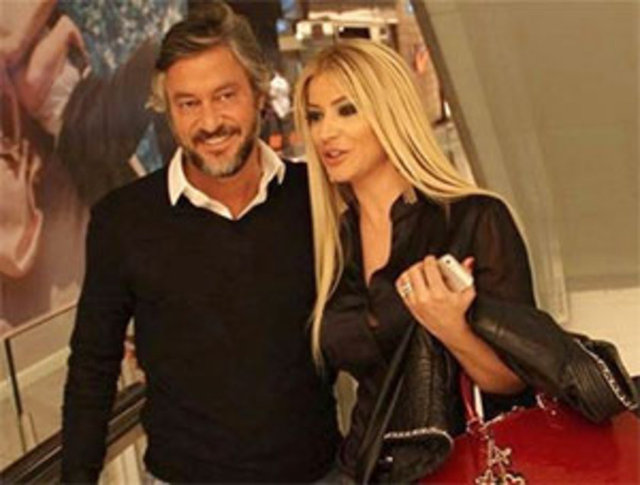 KURDELEYİ KESECEK - Yüncü'nün bu büyük sürprizi Karlı'yı çok mutlu etti.