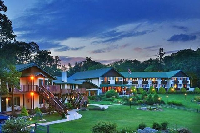 İsviçre - Ülkede emlak fiyatları yüzde 4.99 arttı.