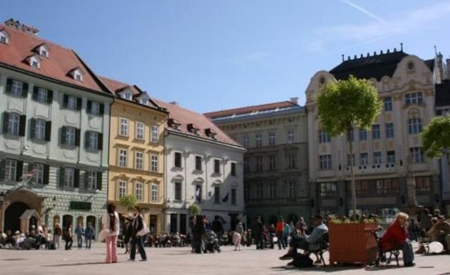 Slovakya - Ülkede emlak fiyatları yüzde 3.35 düştü.