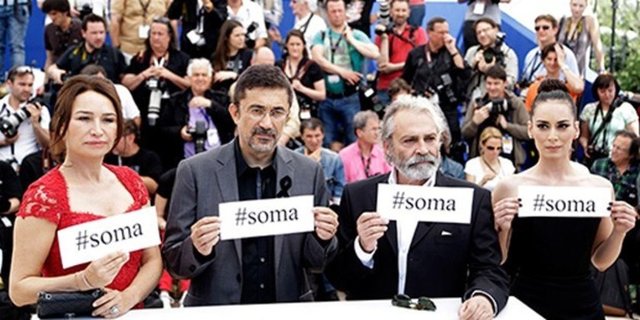 "Ülkemizin karanlık günler yaşadığı bir zamanda bir nebze olsun güzel bir olay yaşadık ve ülkemize de yaşattık. Emeği geçen herkes film için çok çalıştı. Bu başarı bir ekip işidir."