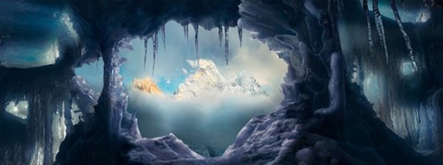 Dünyanın dört bir yanında çekilen panoramik fotoğrafların yarıştığı  EPSON International Pano Awards'un sahibi Himalayalar'da çektiği 'The Ice Prison' (Buz hapishanesi) isimli fotoğrafı ile Max Rive oldu.   -