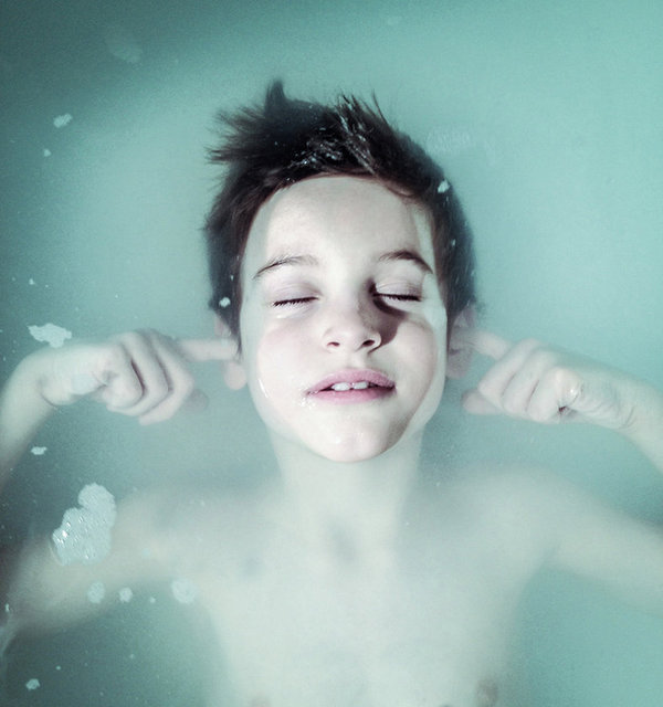 Fotoğraflar Instagram gibi uygulamalarla değiştirilebiliyor ancak Photoshop ya da diğer masaüstü işlemleri yasak.  -  - MELISA BARRILLI York, Kanada- Çocuk fotoğrafı dalında 3'üncü