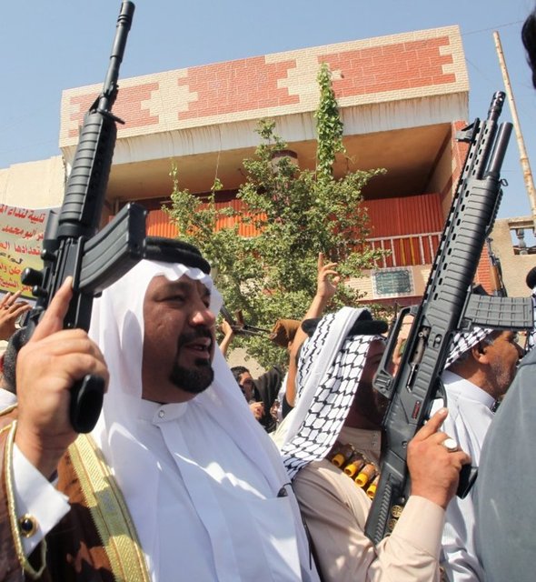 Irak Başbakanı Nuri el Maliki, IŞİD'le sonuna kadar mücadele edeceklerini söyledi. Hiçbir zaman mezhepçi olmadıklarını belirten Irak Başbakanı Nuri el Maliki,  "Artık Şii, Sünni gibi lafları bırakın Iraklılardan bahsedin" dedi.