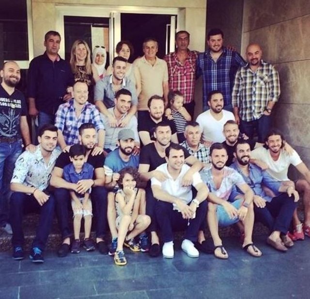 @canerozturk61 - Burak Yılmaz kesin evlilik sözleşmesinde serbest kalma maddesi koydurur