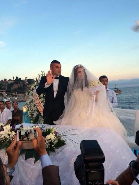 Törende, Serkan Kurtuluş, Selçuk İnan, Olcan Adın, Uğur Boral, Caner Erkin, Necati Ateş, Umut Bulut, Onur Tuncer, Yekta Kurtuluş, Aydın Yılmaz gibi futbolcular yer aldı.