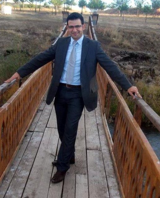 Yaralanan damat 27 yaşındaki Sadık Yıldız, 23 yaşındaki Yunus Bayram, 25 yaşındaki Semra Yıldız ve 35 yaşındaki Aynur Yıldız da Muş Devlet Hastanesi'nde tedavi altına alındı.