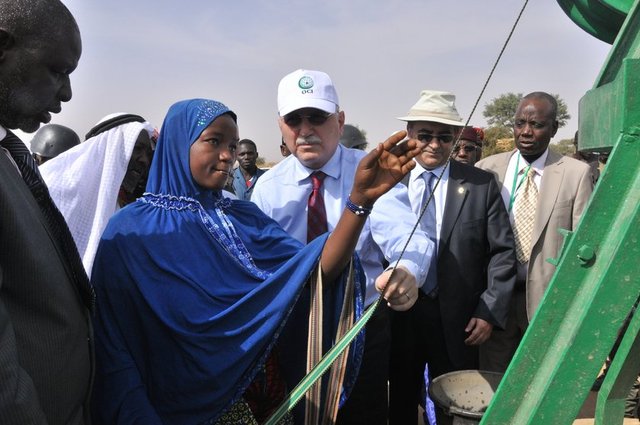 Örgütün, seçimle göreve gelen ilk genel sekreteri ve ilk Türk genel sekreteri oldu.
