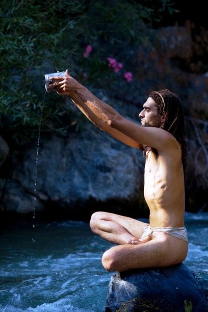 Ama yapabilecek misiniz?" Bu söz üzerine yaşadıkları yerin orası olabileceğine karar verdiler...