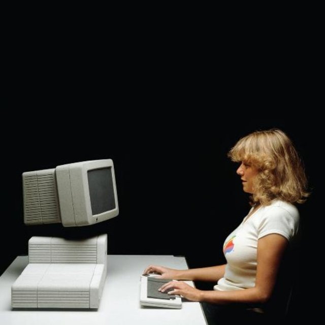 Apple Lisa'nın 1982 yılındaki tasarımı...