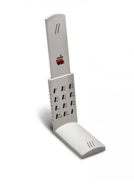 Apple'ın piyasaya hiç sunulmayan bir diğer telefon modeli...