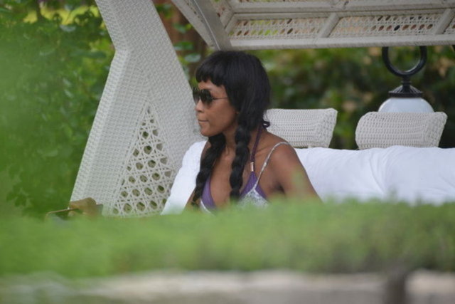 NAOMI CAMPBELL