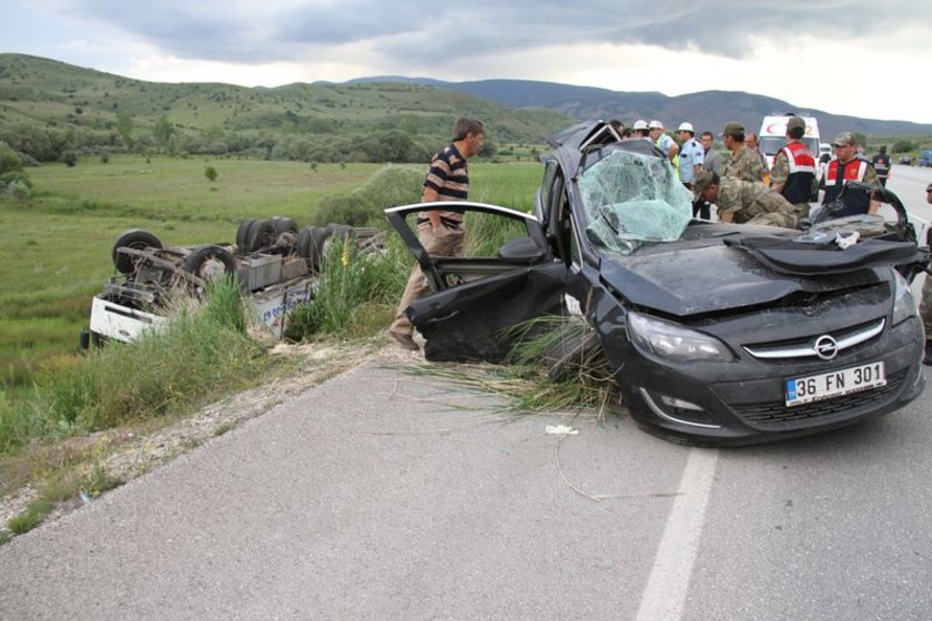 Erzincan'da Feci Kaza, Erzincan'da Trafik Kazası, Erzincan Kaza ...