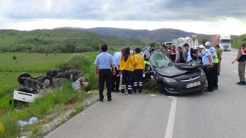 Erzincan'da Feci Kaza, Erzincan'da Trafik Kazası, Erzincan Kaza ...