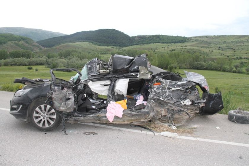 Erzincan'da Feci Kaza, Erzincan'da Trafik Kazası, Erzincan Kaza ...