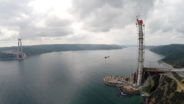 Bu güne kadar 39,4 milyon metreküp kazı (gerçekleşme:yüzde 64), 15,5 milyon metreküp dolgu (gerçekleşme:yüzde 40) çalışması yapıldığı proje kapsamında yapımı devam edilen Riva'daki tünelde ise delme işlemlerinin tamamlandığı belirtildi.