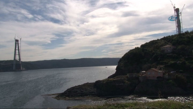 Yavuz Sultan Selim Köprüsü daha önce ayakları 285 metreye geldiğinde görüntülenmişti.