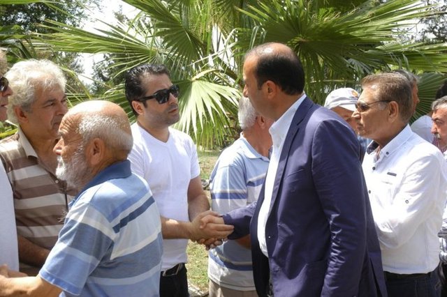 Taş, cenazenin ardından taziyeleri kabul etti.