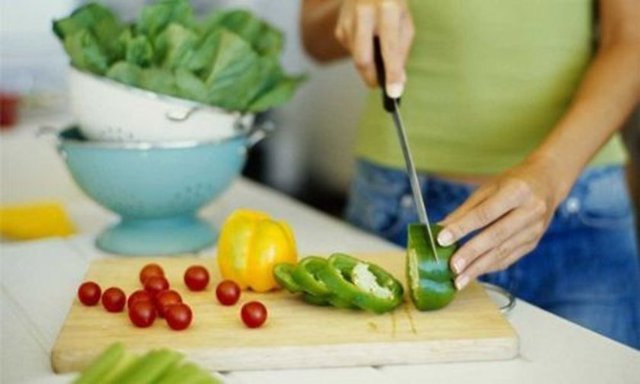 Hızlı kilo kaybı için dengeli diyetin öğün sayısı dörtdür.