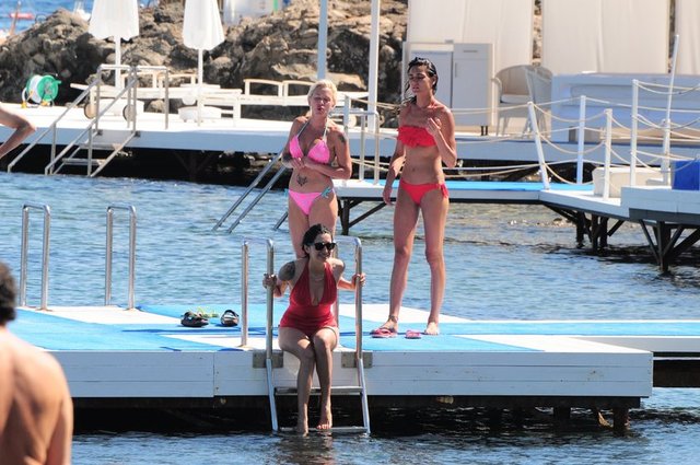 BAŞAK SAYAN - BİLLUR KALKAVAN - HANDE SUBAŞI