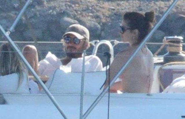 İlk gün Liv adlı teknede yarışan Bahadır, tekne sahiplerinin davetlisi olarak koyları gezdi.